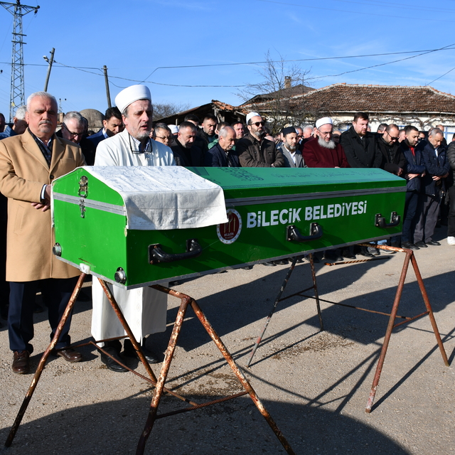AK Parti'li Yağcı'nın vefat eden babası Bilecik'te son yolculuğuna uğurland...