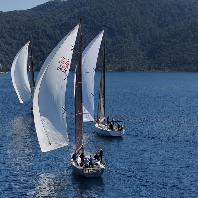 Yat yarışlarında Marmaris MIYC Kış Trofesi'nin 3. ayağı başladı