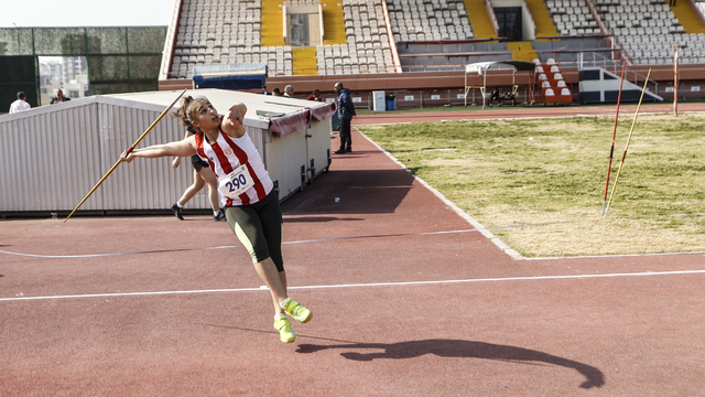 Atletizmde Seyfi Alanya Kış Atmalar Türkiye Şampiyonası, Mersin'de başladı