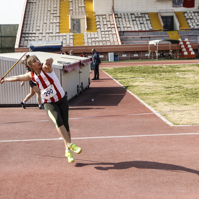 Atletizmde Seyfi Alanya Kış Atmalar Türkiye Şampiyonası, Mersin'de başladı