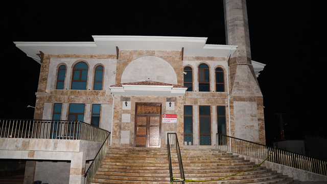 Ankara'da camideki doğal gaz sızıntısından etkilenen 16 kişi hastaneye kaldırıldı