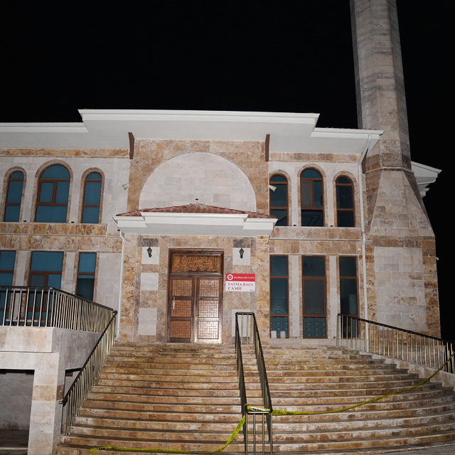 Ankara'da camideki doğal gaz sızıntısından etkilenen 16 kişi hastaneye kald...