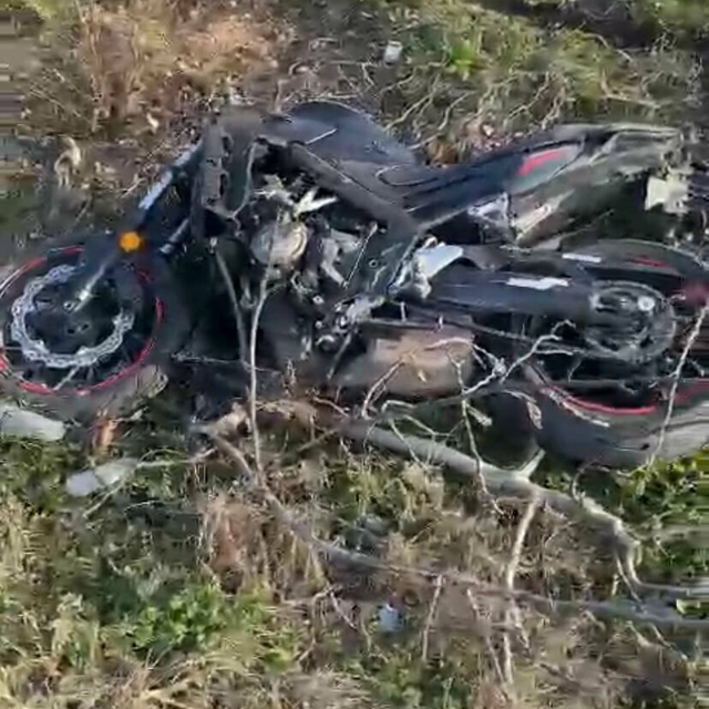 Emanet aldığı motosikletle yaptığı kazada hayatını kaybetti