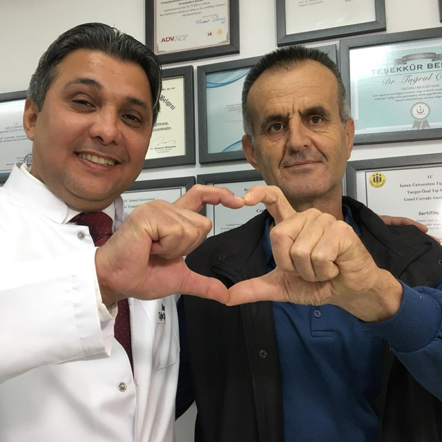 Kalp masajıyla hayata döndürdüğü yaralıyı, 11 ay sonra ikinci kez yaşama ba...