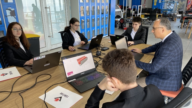 TÜBİTAK'ta 3 alanda birincilik kazanan Zonguldaklı öğrenciler, Türkiye finalinde yarışacak