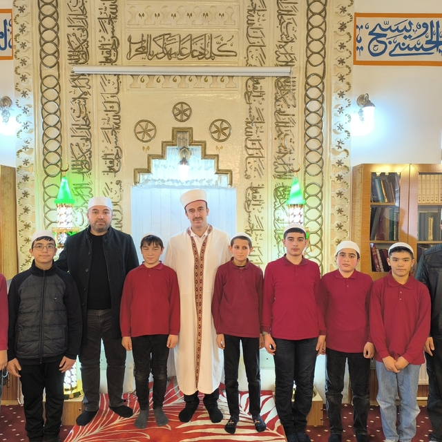 Akyurt'ta genç hafızlar mukabele geleneğini devam ettiriliyor