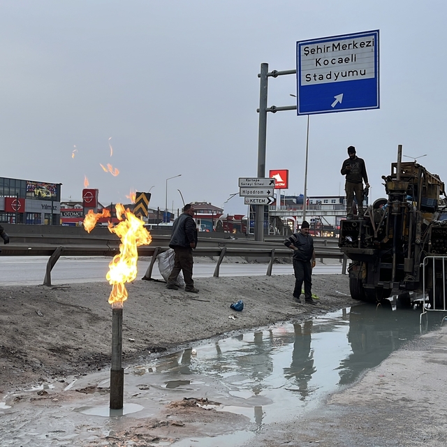 14 gündür yanan metan gazının 500 metre ilerisinde gaz açığa çıktı; gaz kon...