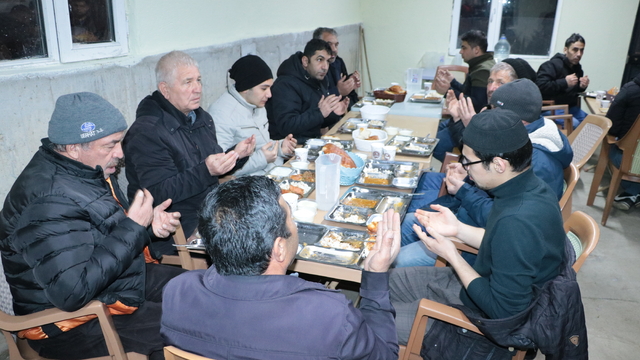 Yozgat'ın Topaç köyünde 5 yıldır toplu iftar geleneği devam ediyor