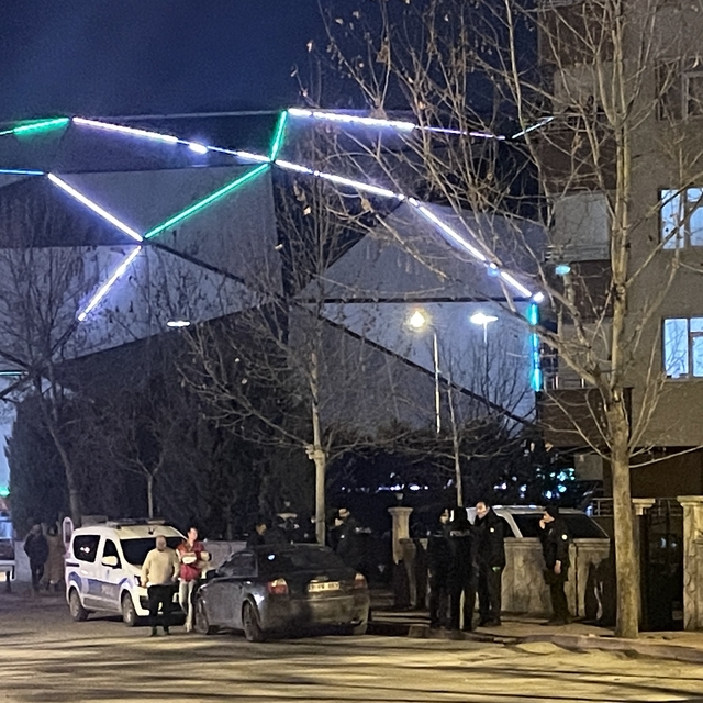 Konya'da bir kişi eski eşini ve arkadaşını tabancayla yaraladı
