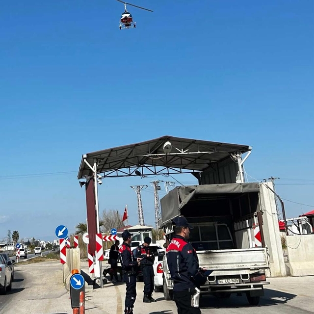 Adana'da cayrokopter destekli huzur ve güven uygulaması yapıldı