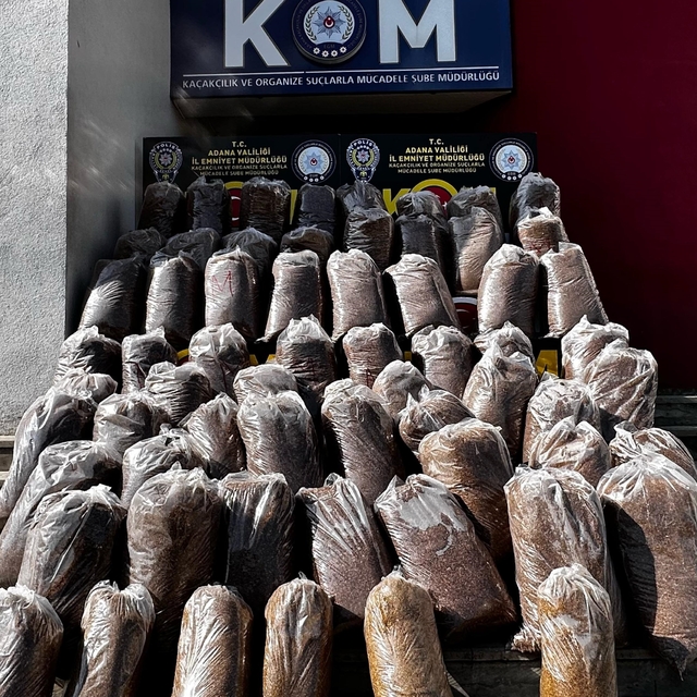 Adana'da 1 ton gümrük kaçağı tütün ele geçirildi