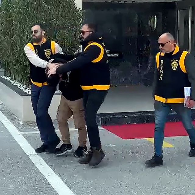 Evi terk eden sevgilisini, geri dönme teklifini reddedince tabancayla ağır...