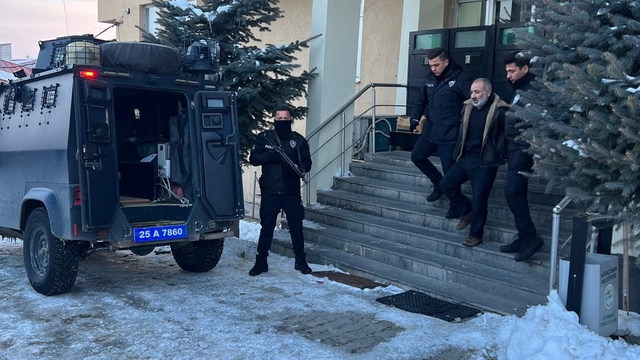 Erzurum'da 11 yıl önce eşini öldüren ve kırmızı bültenle aranan firari zanlı yakalandı