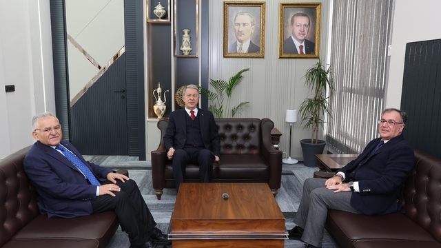 TBMM Milli Savunma Komisyonu Başkanı Akar, Başkan Özdoğan'ı ziyaret etti