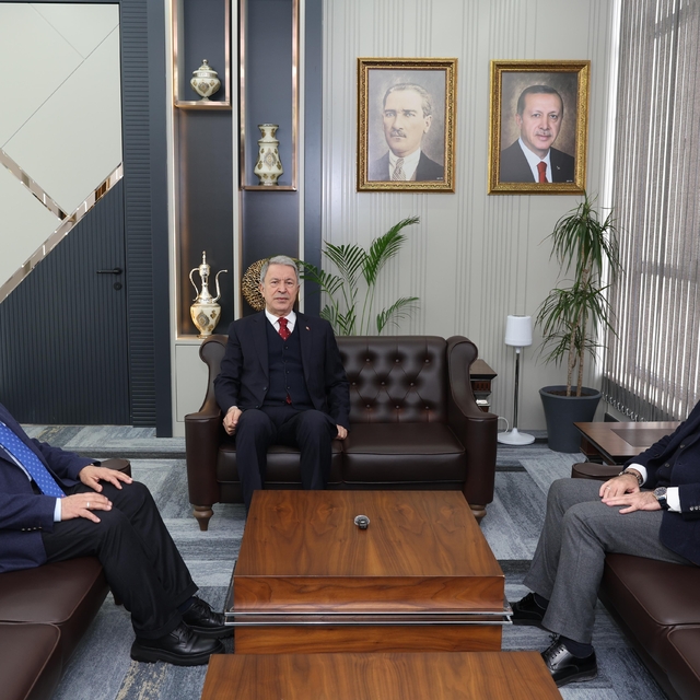TBMM Milli Savunma Komisyonu Başkanı Akar, Başkan Özdoğan'ı ziyaret etti