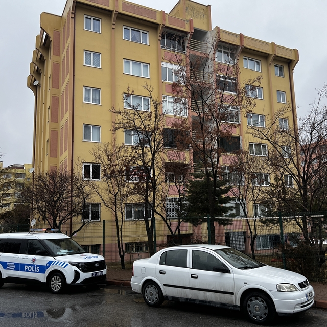 Ailesinin yatakta hareketsiz bulduğu bebeğin ölümüne inceleme