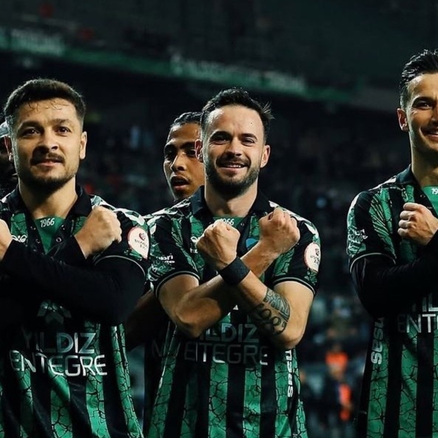 Kocaelispor - İstanbulspor : 1-1