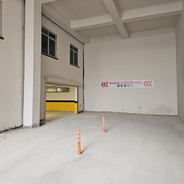 Niğde Eğitim ve Araştırma Hastanesi'nde 700 araç kapasiteli kapalı otopark...