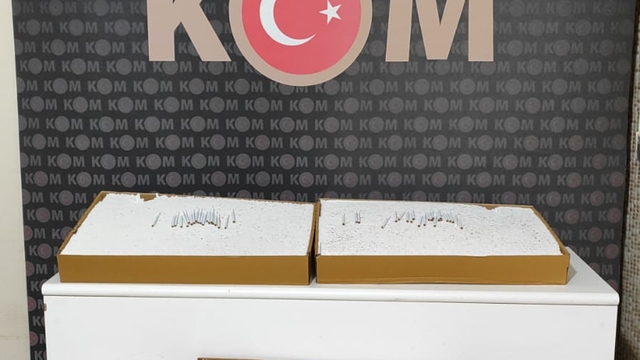 Kırıkkale'de 17 bin 100 dolu makaron ele geçirildi