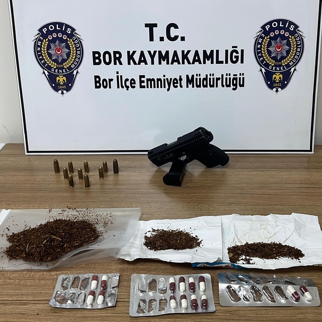 Niğde'de uyuşturucu operasyonunda yakalanan 2 zanlı tutuklandı