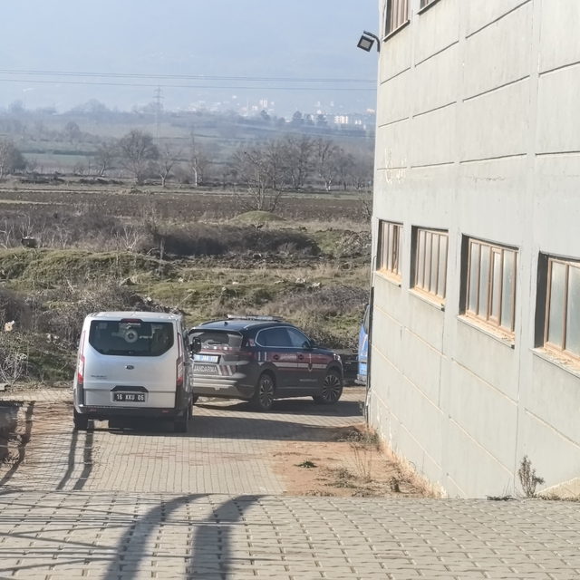 Bekçilik yaptığı fabrikada ölü bulundu