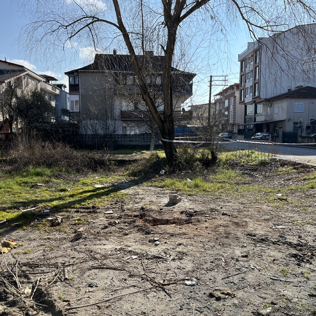 Sondaj sırasında çıkan gaz yangınlarından biri söndü, diğeri sürüyor