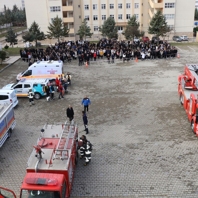 Amasya'da deprem sonrası tahliye tatbikatı yapıldı