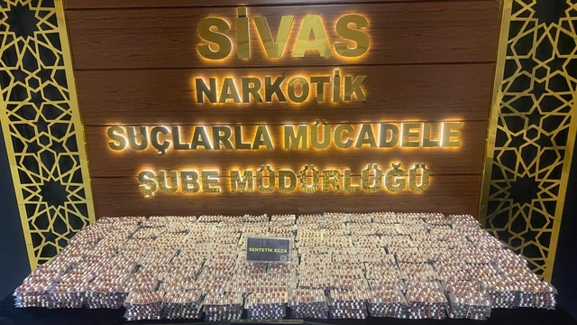 Sivas'ta uyuşturucu operasyonunda 5 zanlı tutuklandı