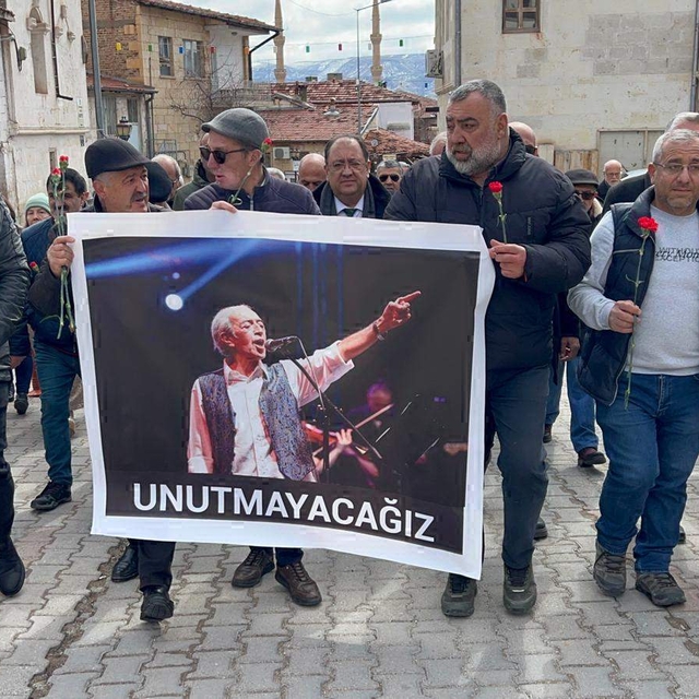 Nevşehir'de sanatçı Edip Akbayram için vefa yürüyüşü