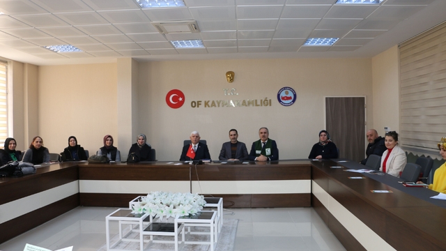 Of Milli Eğitim Müdürü Kabahasanoğlu, Yeşilay okul temsilcileriyle buluştu