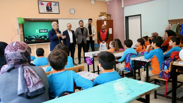 Kocaeli'de 21 öğrencinin aile bireyleri, Yeşilayın başlattığı çalışmayla sigaradan kurtuldu