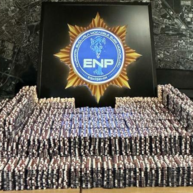 Eskişehir'de uyuşturucu operasyonunda yakalanan 3 şüpheli tutuklandı