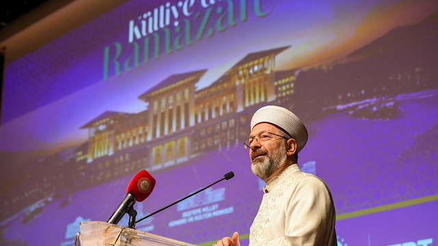 Diyanet İşleri Başkanı Erbaş "İstanbul Mushafları Paneli"nde konuştu: