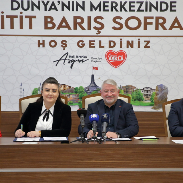 Çorum'un baklava, şekerleme, su böreği ve mantısının standartları belirlene...