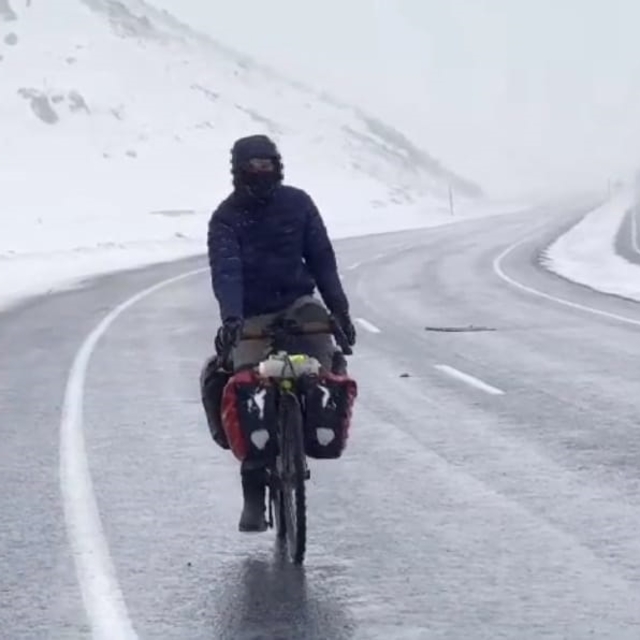 Van'da tipiye yakalanan Fransız çift, Güzeldere Geçidi'nde tünele sığındı