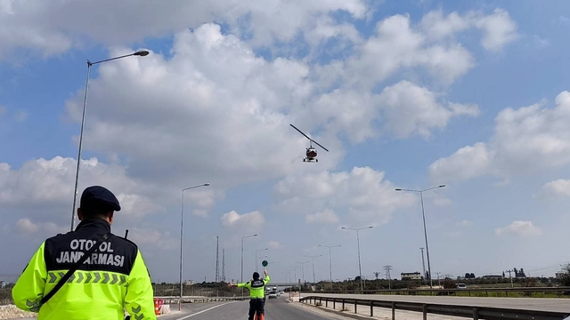 Mersin'de cayrokopter destekli trafik denetimde 11 sürücüye para cezası