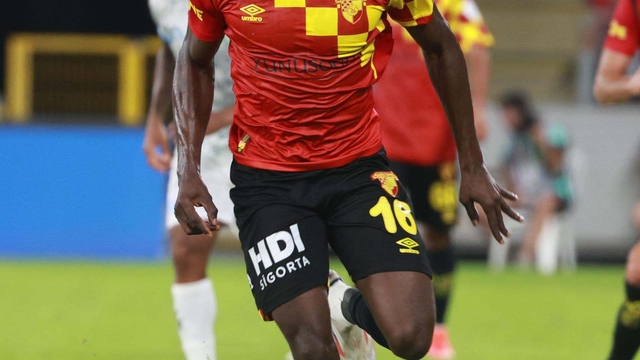 Göztepeli Dennis 1 yılda milli takıma