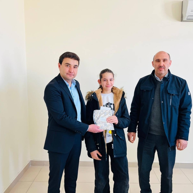 Eskil'de kitap özeti yarışmasında dereceye giren öğrenciler ödüllendirildi