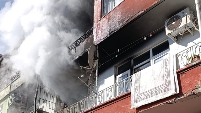 Samsun'da evde çıkan yangın söndürüldü