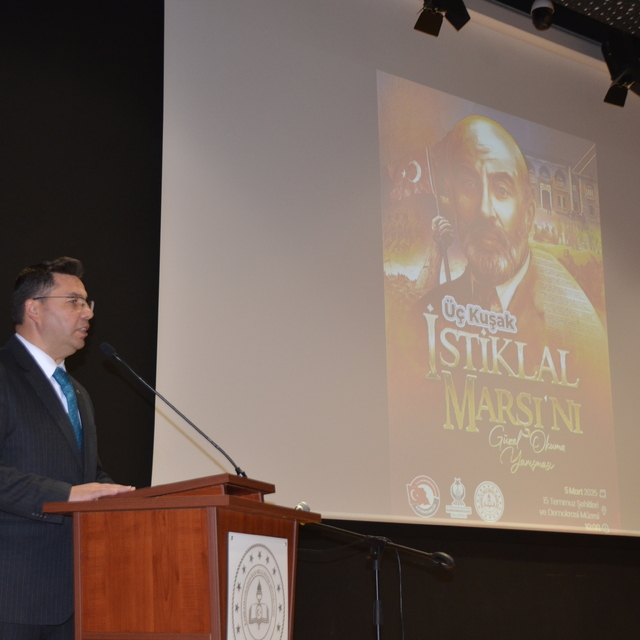 Kahramankazan'da 3 kuşak İstiklal Marşı okuma yarışması düzenlendi.