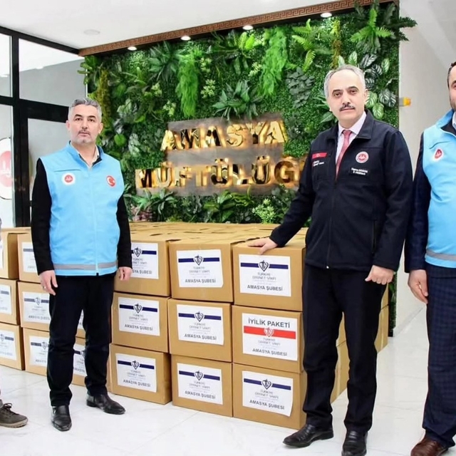 Amasya'da "İyilik Paketleri" ihtiyaç sahiplerine ulaştırılıyor