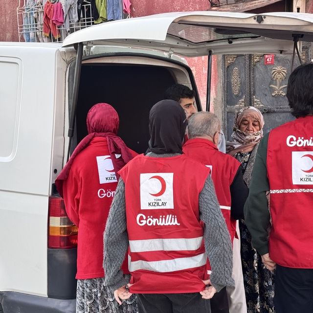 Türk Kızılay, Siirt'te her gün 300 kişiye iftar yemeği ulaştırıyor