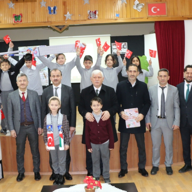 Trabzon Milli Eğitim Müdürü Uygun'dan Of'taki okullara ziyaret