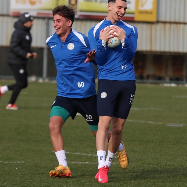 Çaykur Rizesporlu futbolcu Samet Akaydin'dan Antalyaspor maçı değerlendirme...