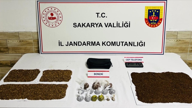 Sakarya'da uyuşturucu operasyonunda 2 zanlı tutuklandı