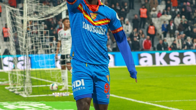 Göztepe'nin çapraz bağ kabusu