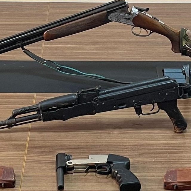 Kars'ta evinin bahçesindeki çöp yığınına silah gizleyen zanlı tutuklandı