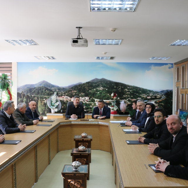 Güneysu ile Karaisalı belediyeleri arasında "kardeş şehir" protokolü imzala...