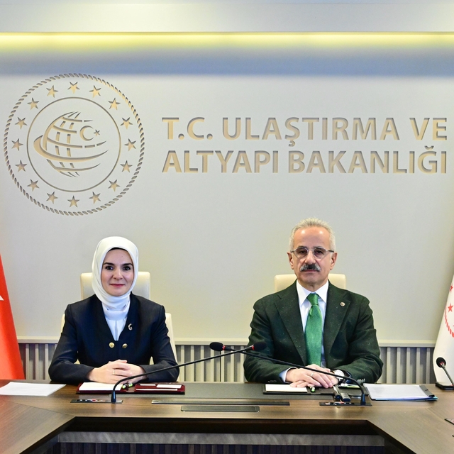 Bakanlar Göktaş ve Uraloğlu'ndan çocukların dijital güvenliğine ilişkin top...