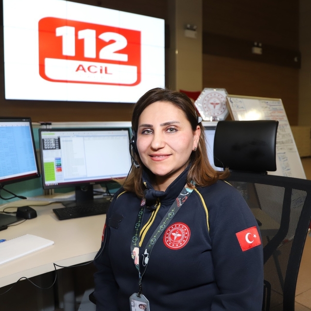 Soluk borusuna süt kaçan bebeğini, 112 görevlisinin yönlendirmesiyle kurtar...